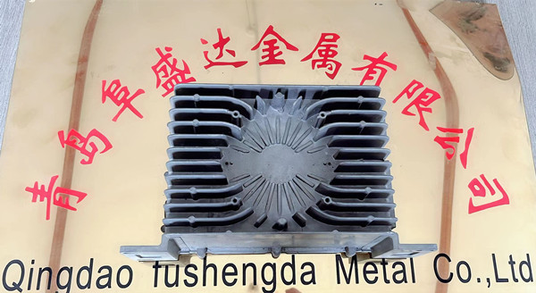 新能源汽車（chē）充電器散（sàn）熱器